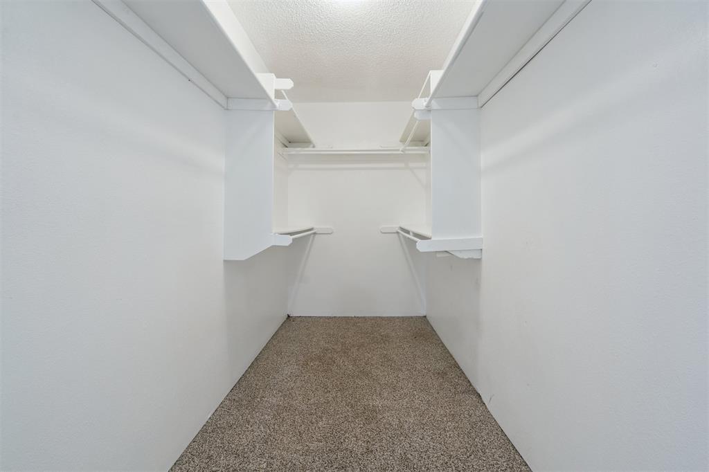 9125 Nw 99th Place Property Photo 21