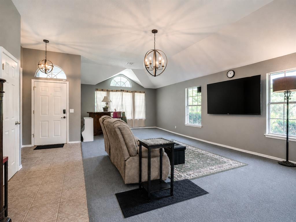 7671 Allspice Run Property Photo 4