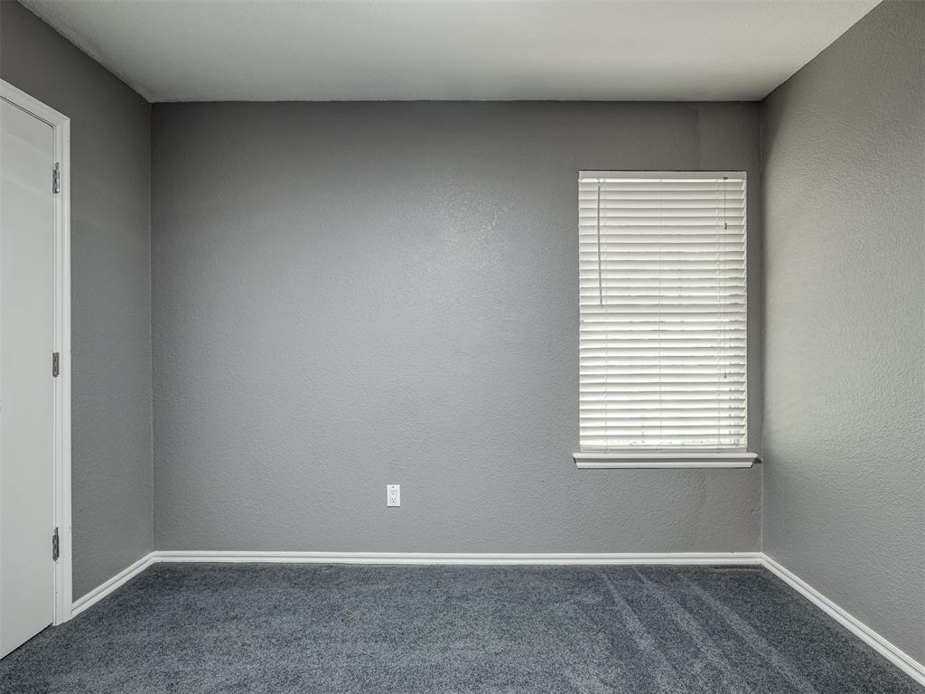 7671 Allspice Run Property Photo 25