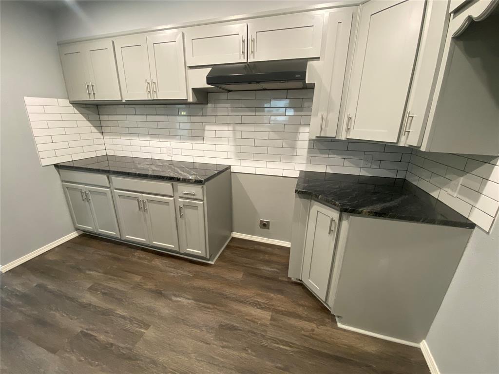 1201 Timmons Street Property Photo 8