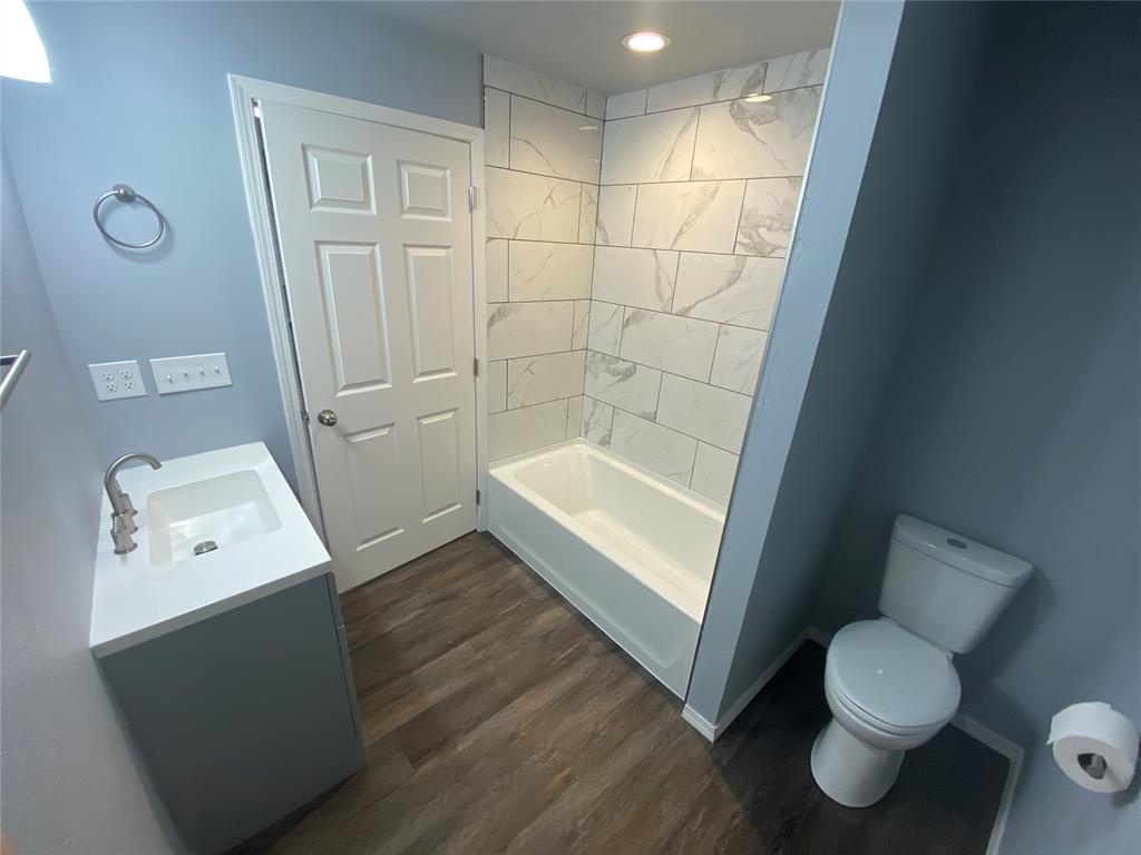 1201 Timmons Street Property Photo 21