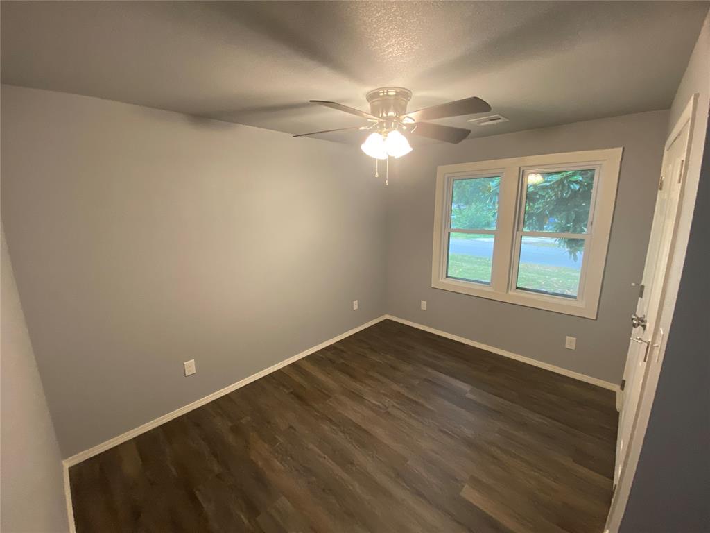 1201 Timmons Street Property Photo 22