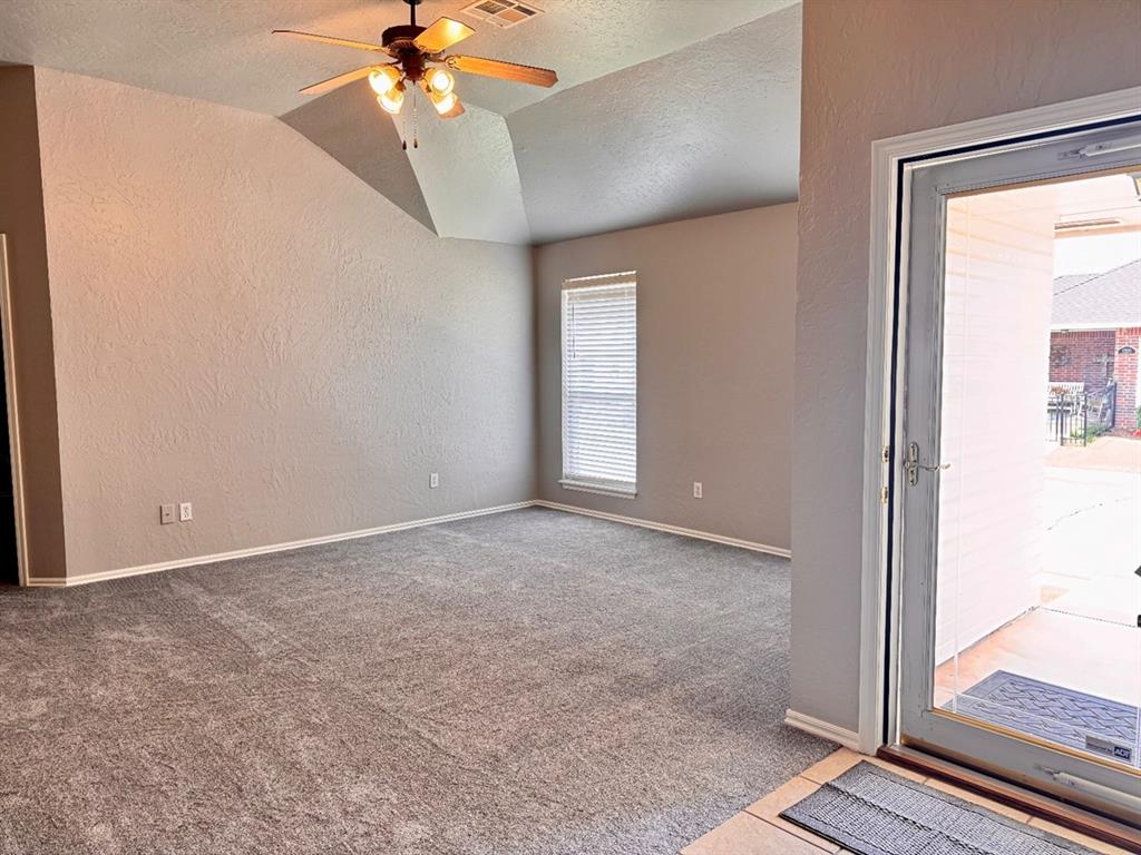2201 Nw 155th Street Property Photo 3