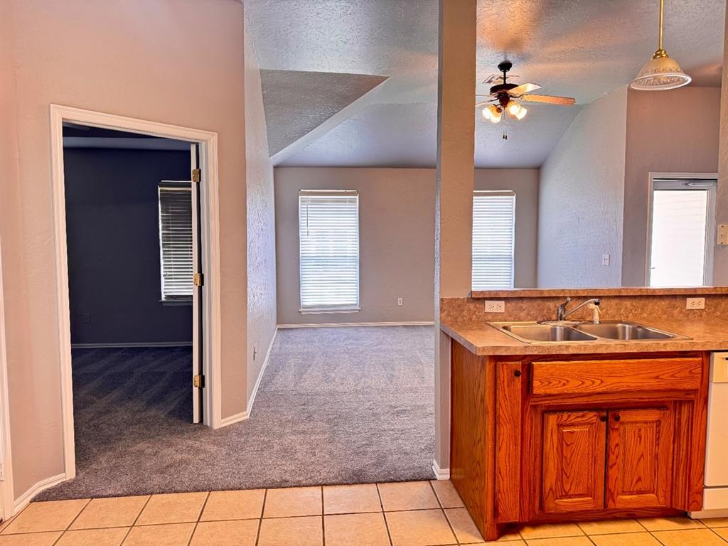 2201 Nw 155th Street Property Photo 4
