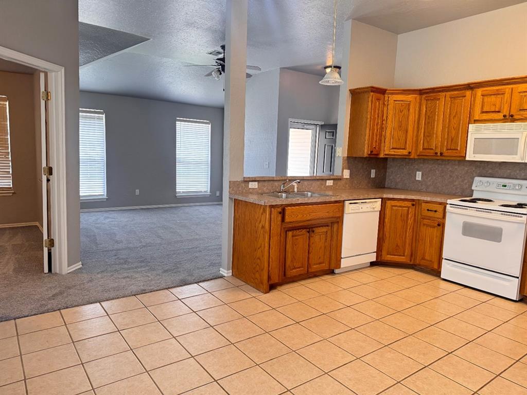 2201 Nw 155th Street Property Photo 11