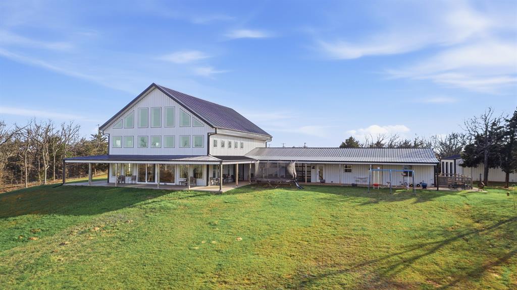 17860 Highway 105 Property Photo 9