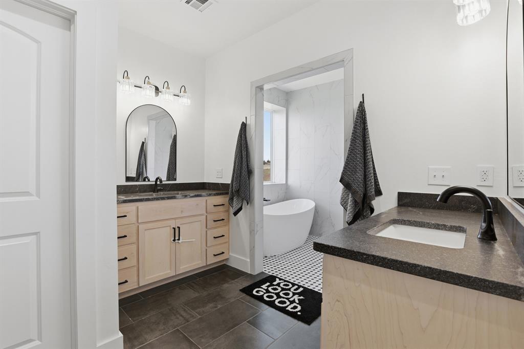 17860 Highway 105 Property Photo 25