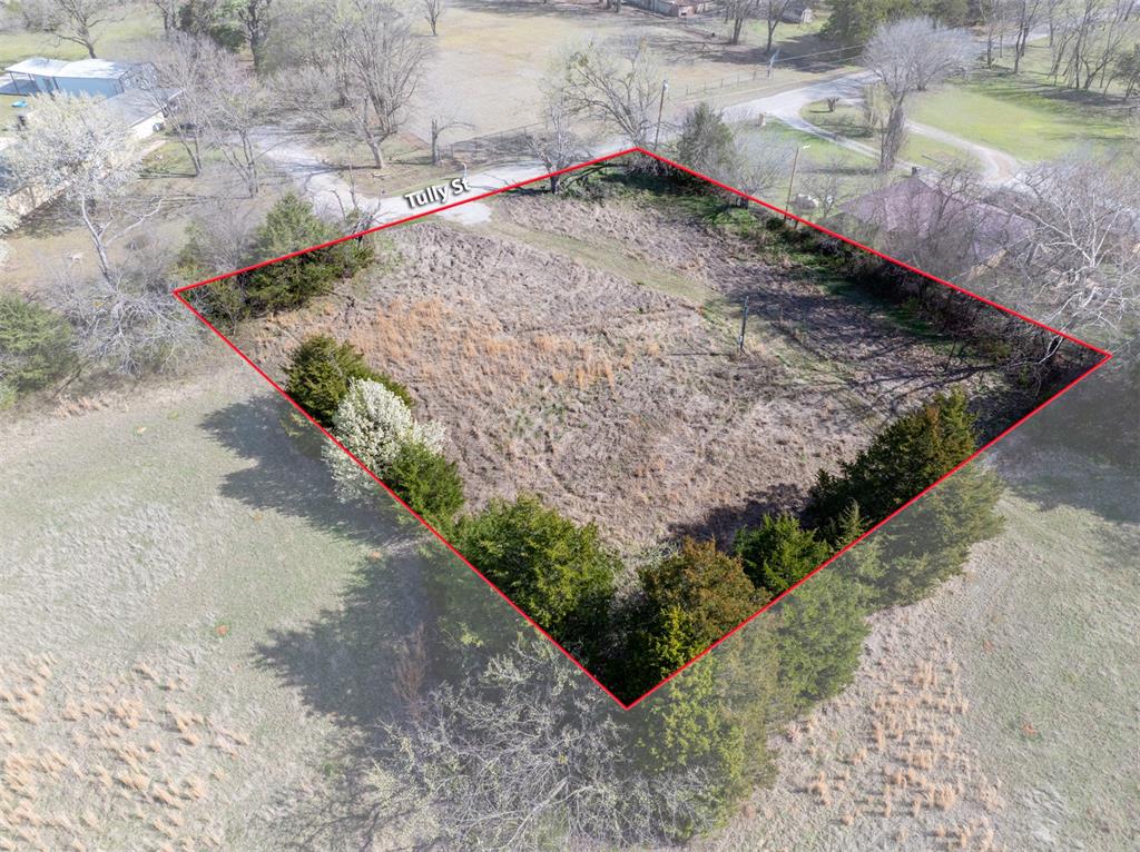 211 Tully Drive Property Photo 2