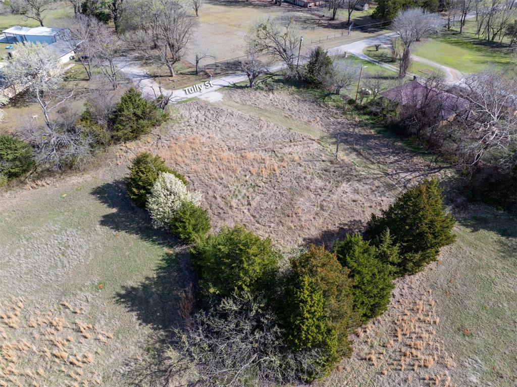 211 Tully Drive Property Photo 5