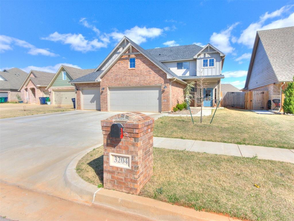 3204 Hayven Circle Property Photo 2