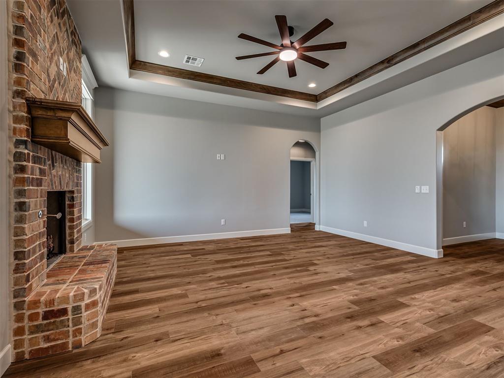 2218 W Cole Drive Property Photo 11