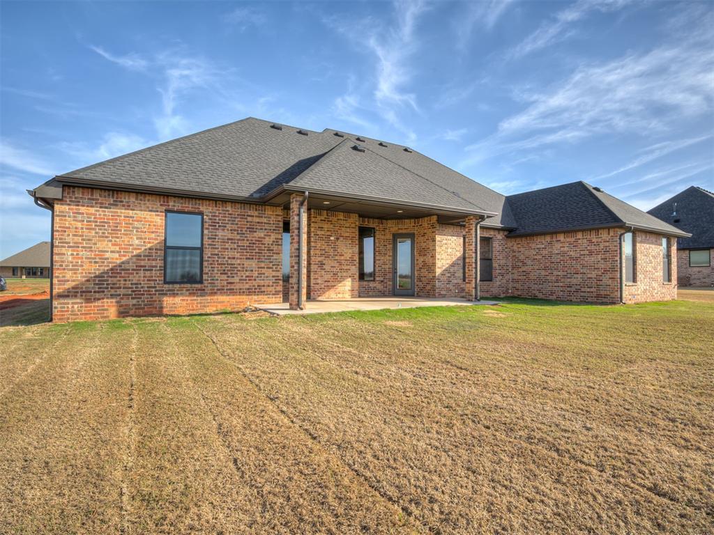 2218 W Cole Drive Property Photo 38