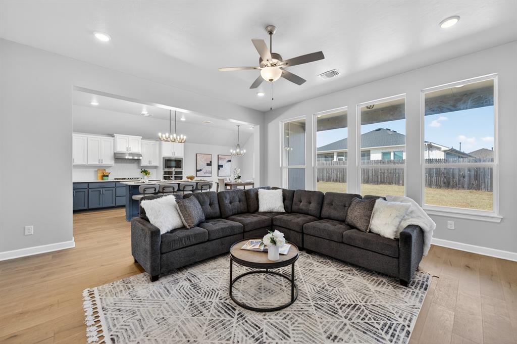 18009 Marea Drive Property Photo 4
