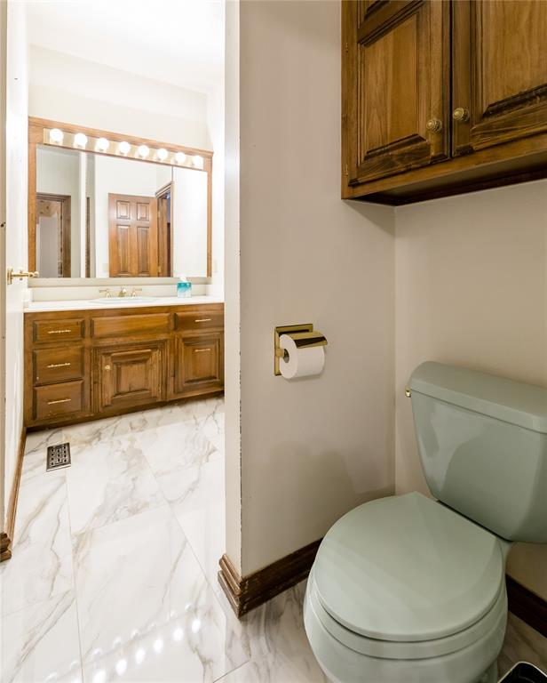 2422 Sunset Drive Property Photo 15