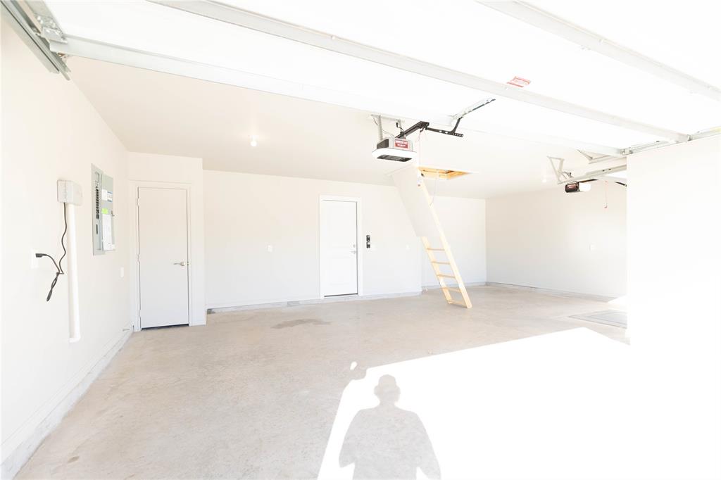 12517 Velvet Ash Avenue Property Photo 32