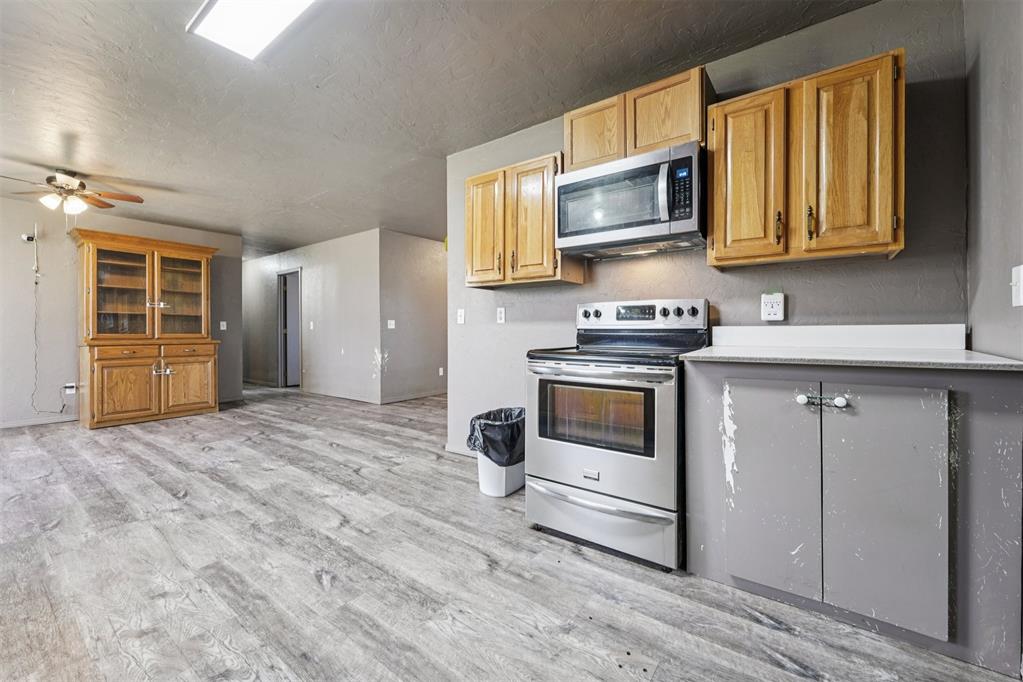 2400 County Road 1216 Property Photo 6