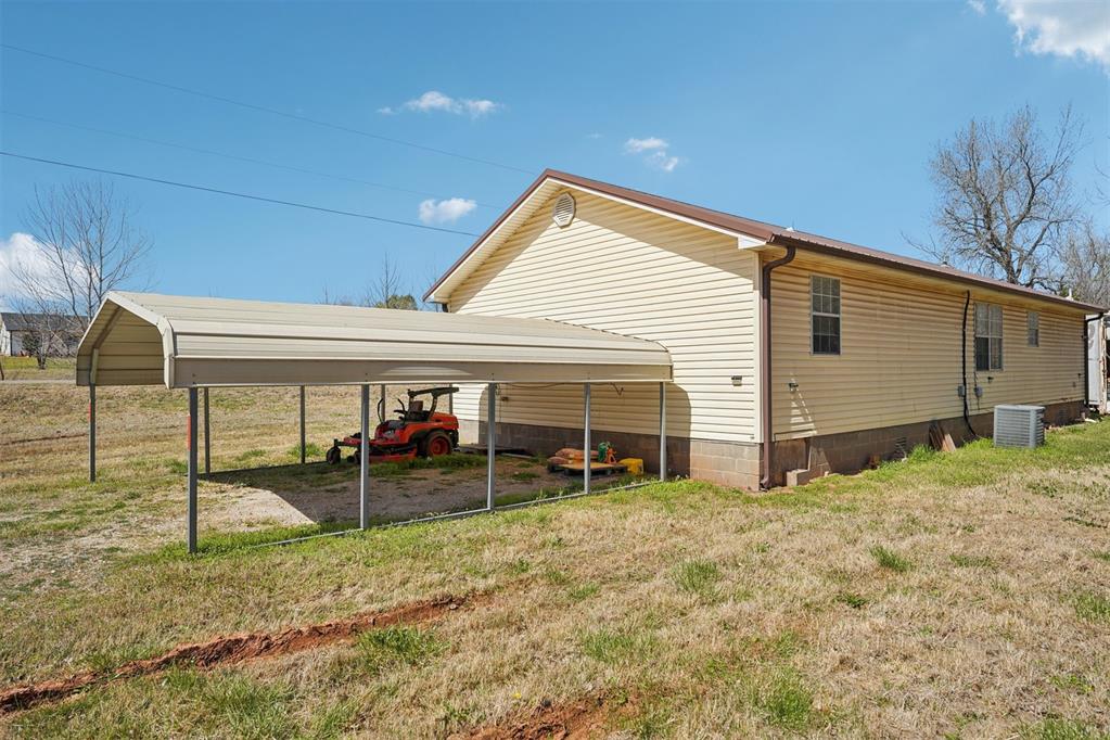 2400 County Road 1216 Property Photo 17