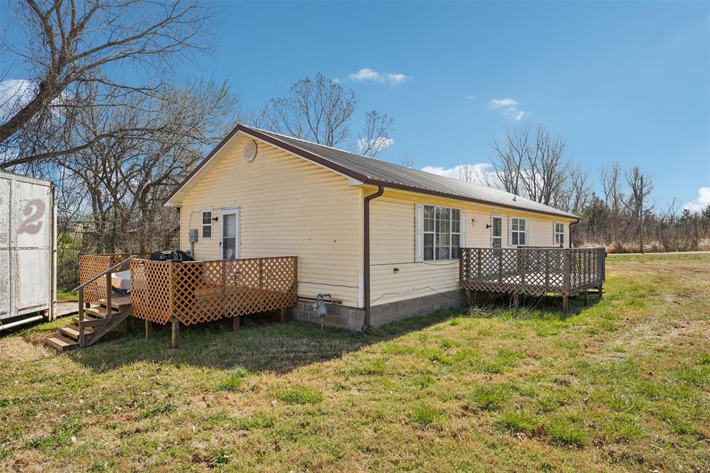 2400 County Road 1216 Property Photo 19