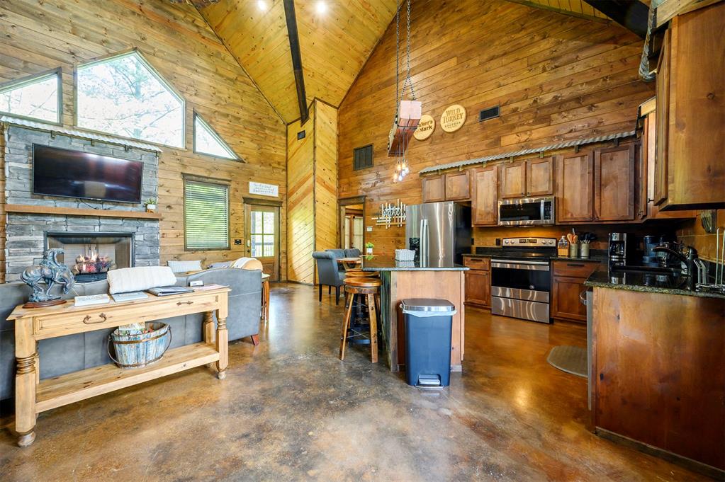 592 W Eagle Mountain Trail Property Photo 7