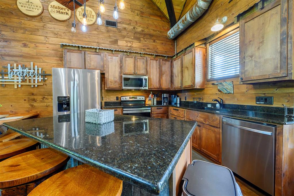 592 W Eagle Mountain Trail Property Photo 9
