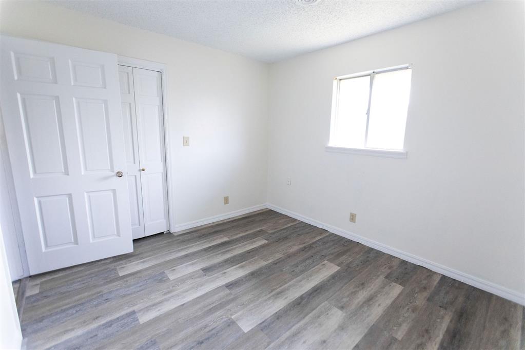 4002 N Chapman Avenue Property Photo 14