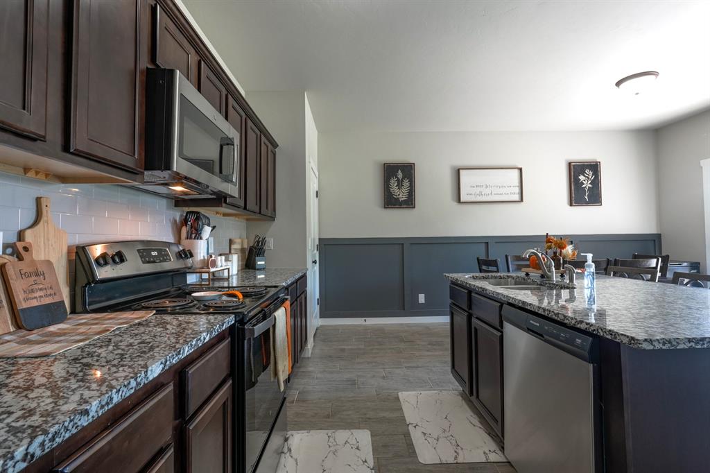 29273 Spur Circle Property Photo 15