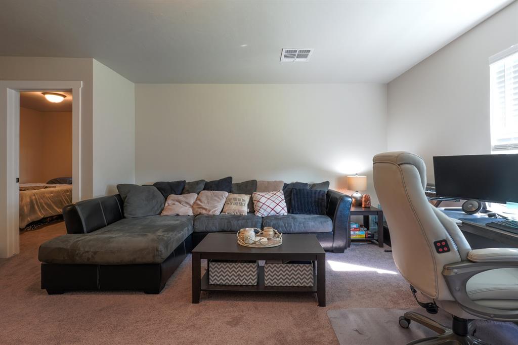 29273 Spur Circle Property Photo 34