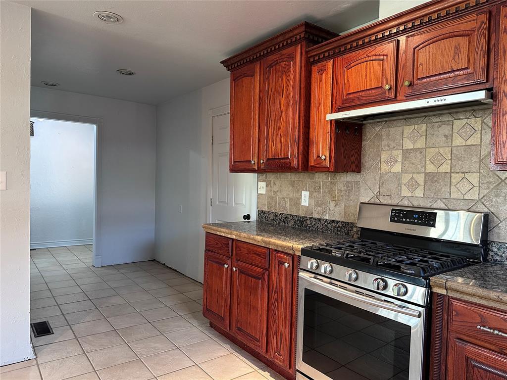 6112 N Quapah Avenue Property Photo 8