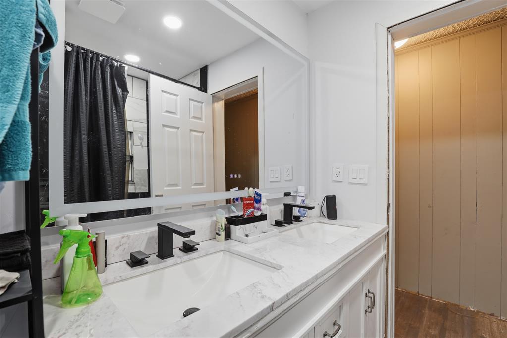 915 Asp Property Photo 26