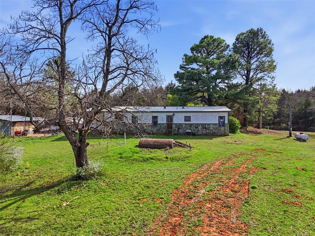 915 Asp Property Photo 33