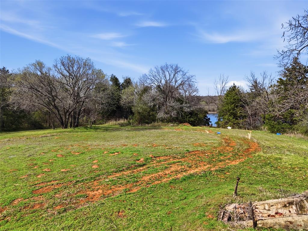 915 Asp Property Photo 34