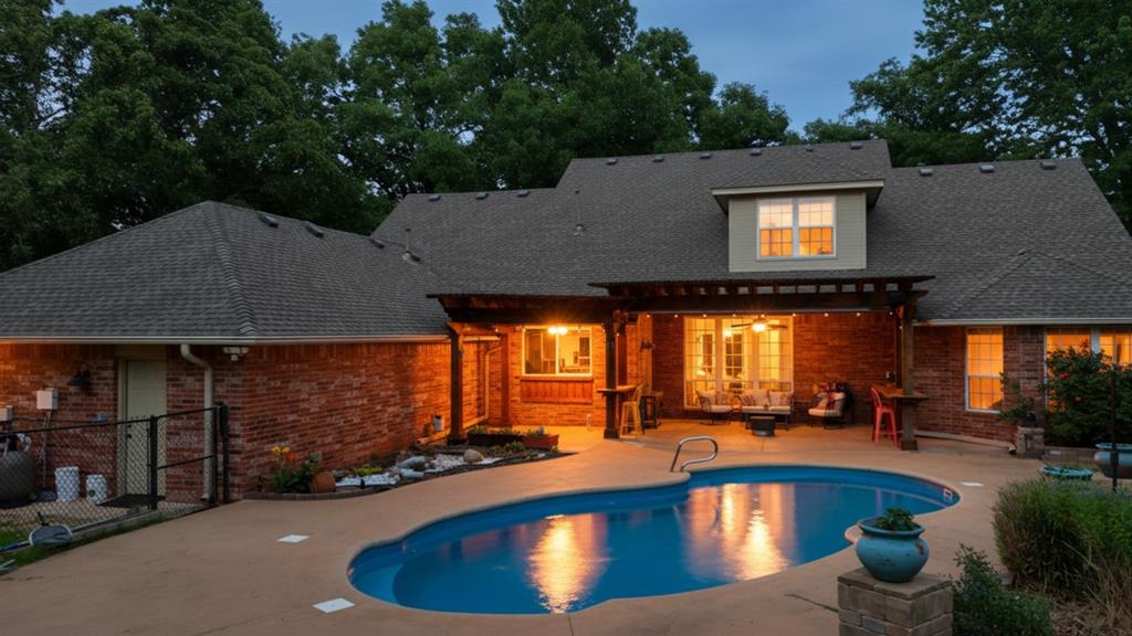 16316 Cobblestone Circle Property Photo 1