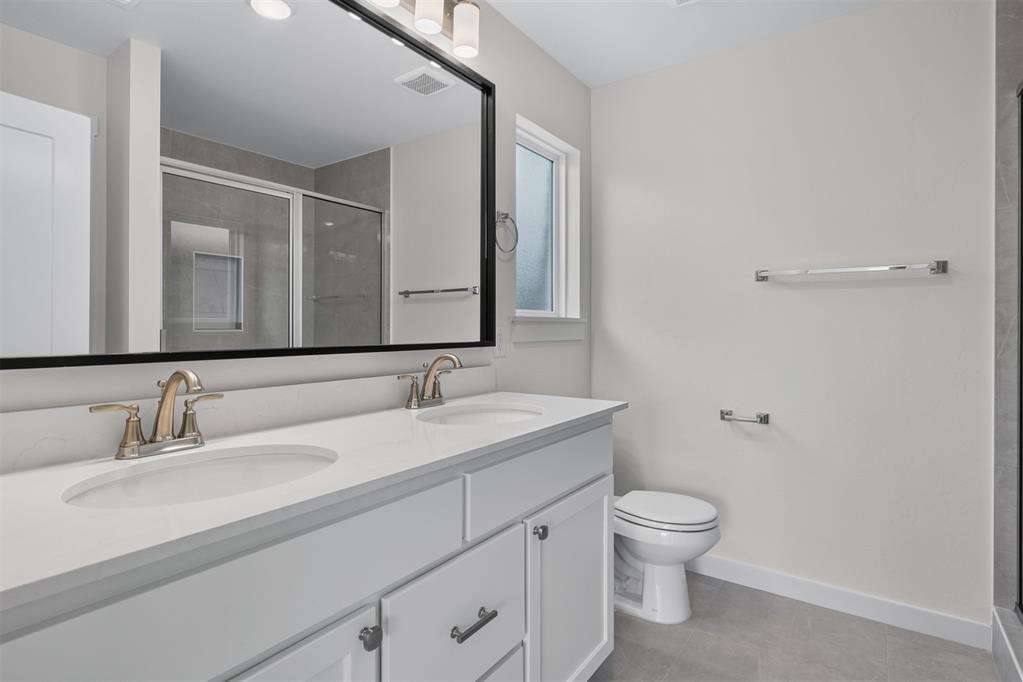 13200 Grass Plain Avenue Property Photo 28