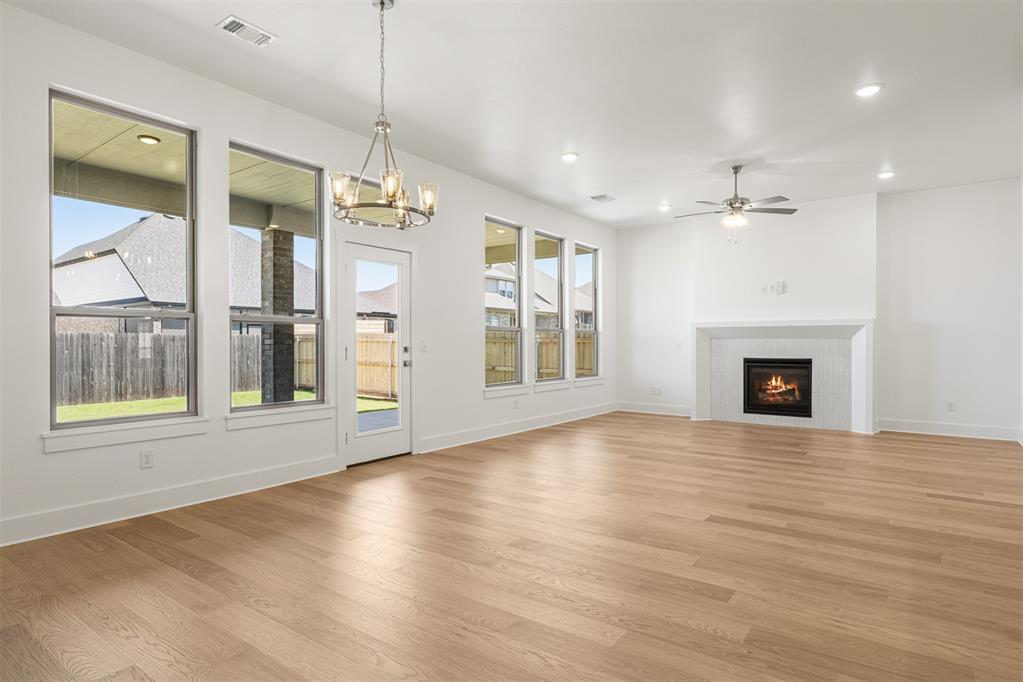 11233 Nw 135th Street Property Photo 5