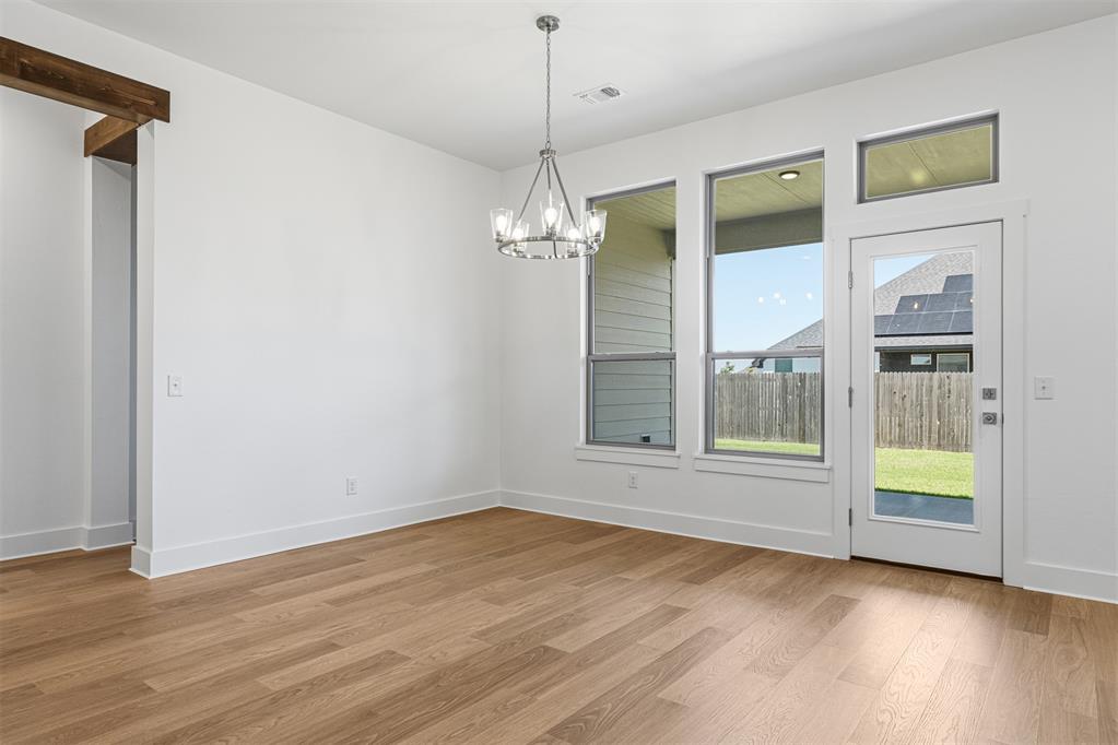 11233 Nw 135th Street Property Photo 17