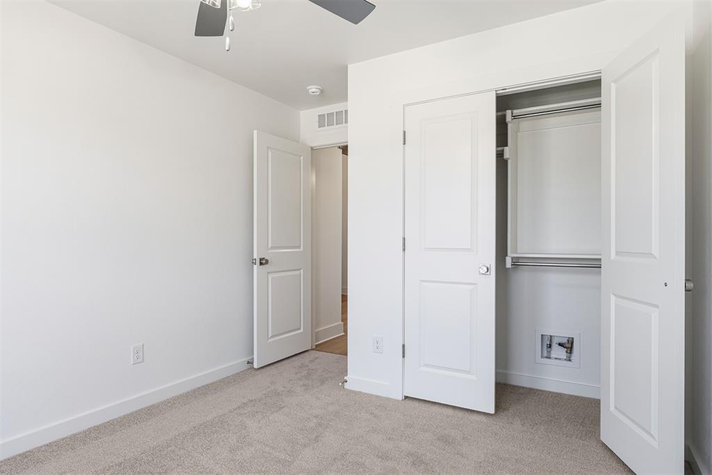 11233 Nw 135th Street Property Photo 24
