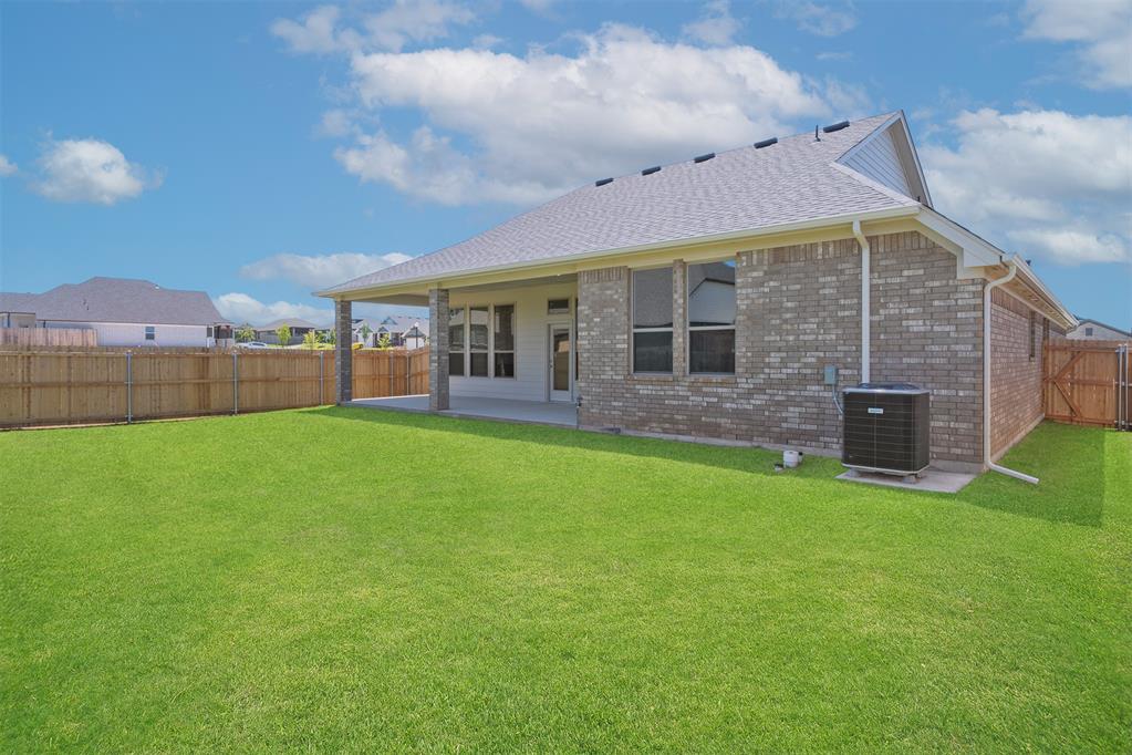 11233 Nw 135th Street Property Photo 43