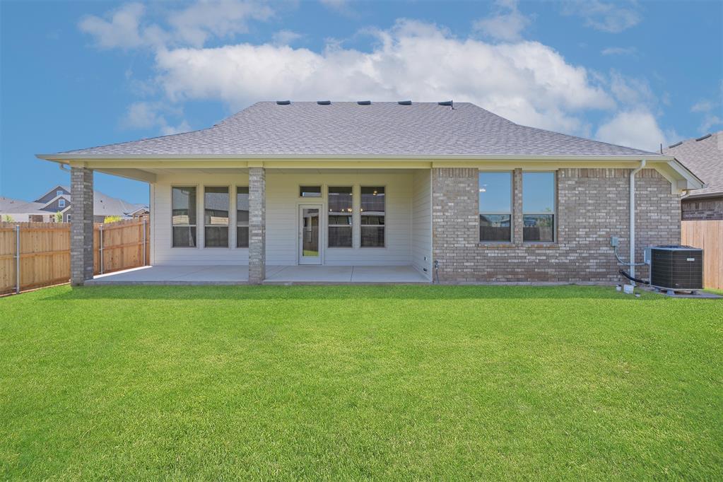 11233 Nw 135th Street Property Photo 44