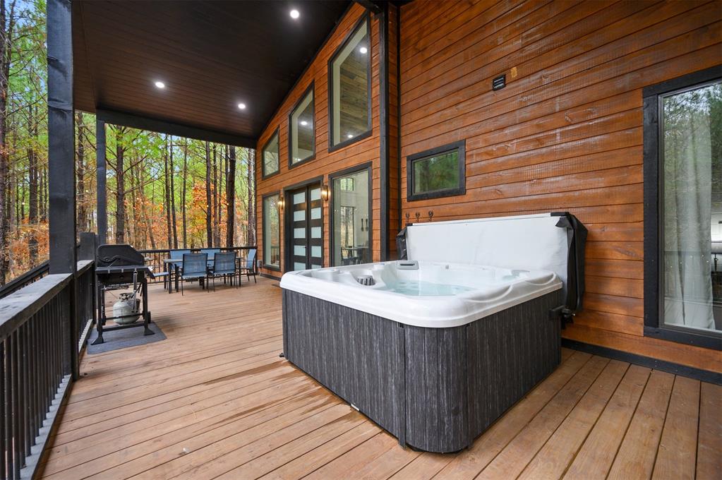 125 Bear Cedar Trail Property Photo 34