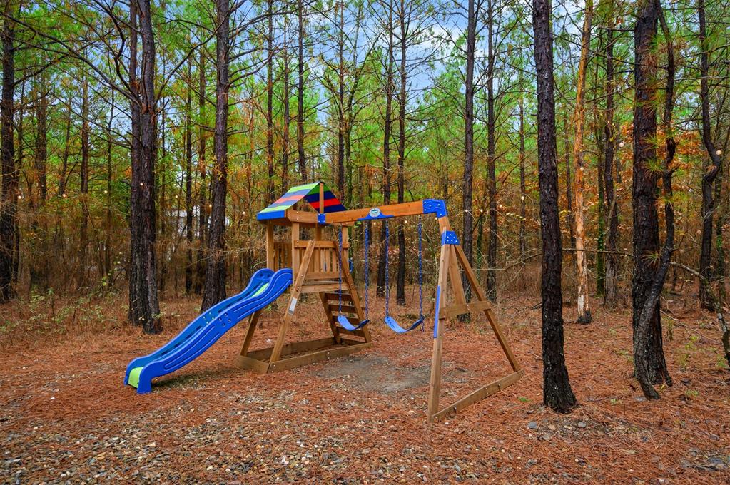 125 Bear Cedar Trail Property Photo 37