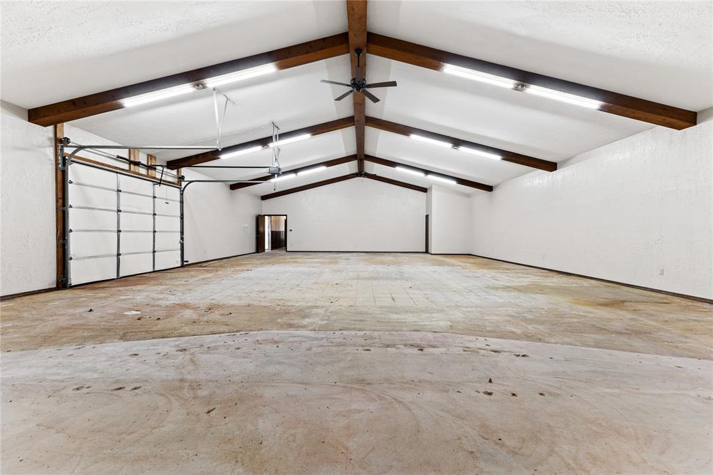 12168 N Us 281 Highway Property Photo 15
