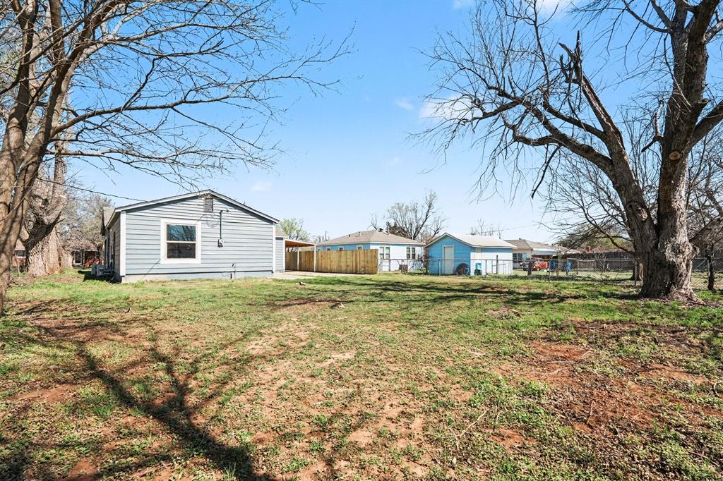 1907 W Oklahoma Avenue Property Photo 25
