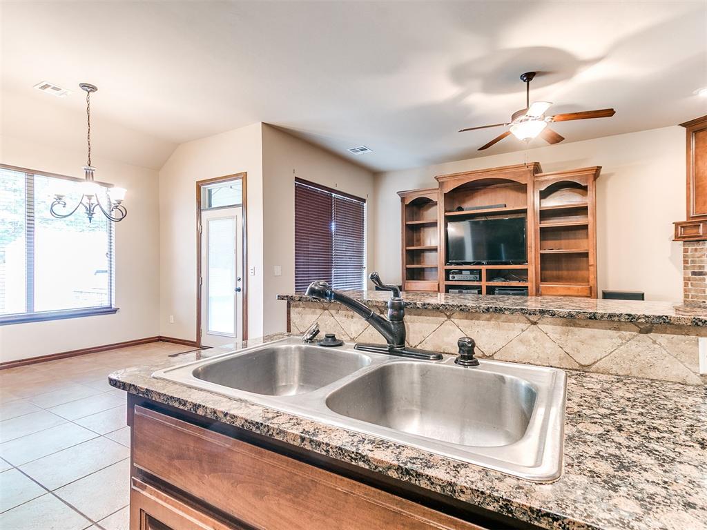13161 Red Oak Drive Property Photo 14
