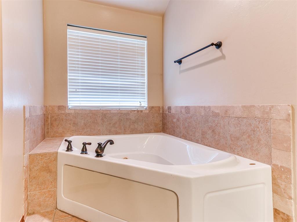 13161 Red Oak Drive Property Photo 20
