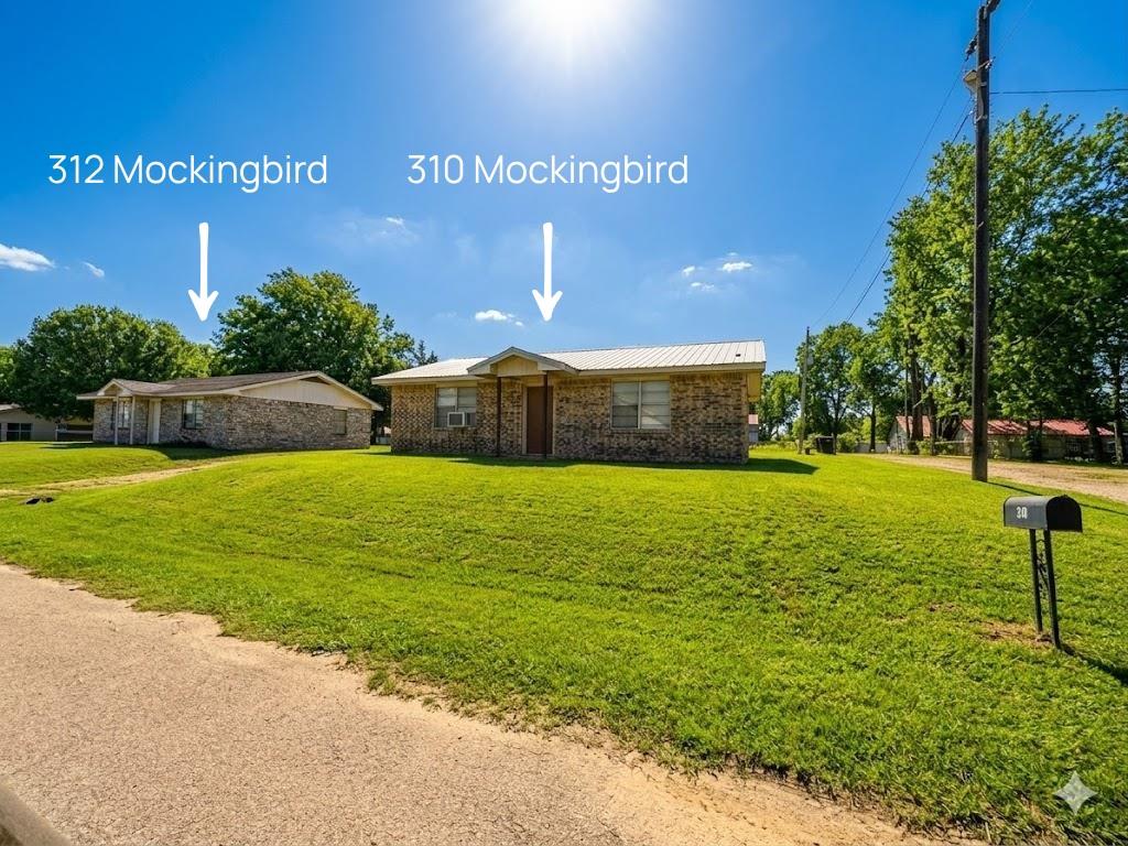 310 E Mockingbird Lane Property Photo 1