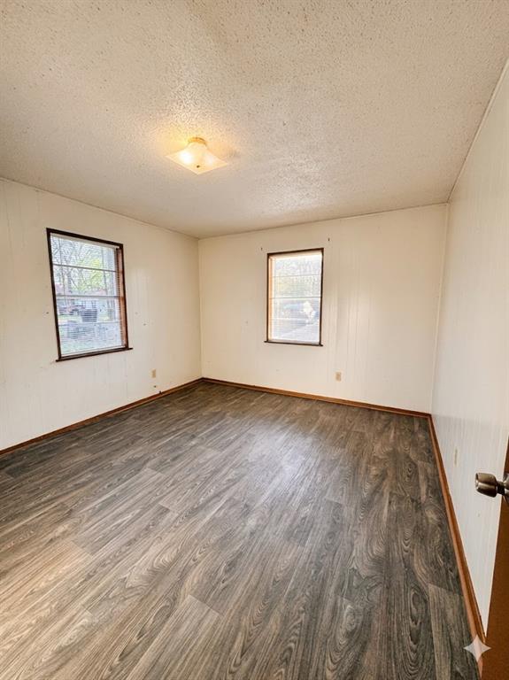 310 E Mockingbird Lane Property Photo 6