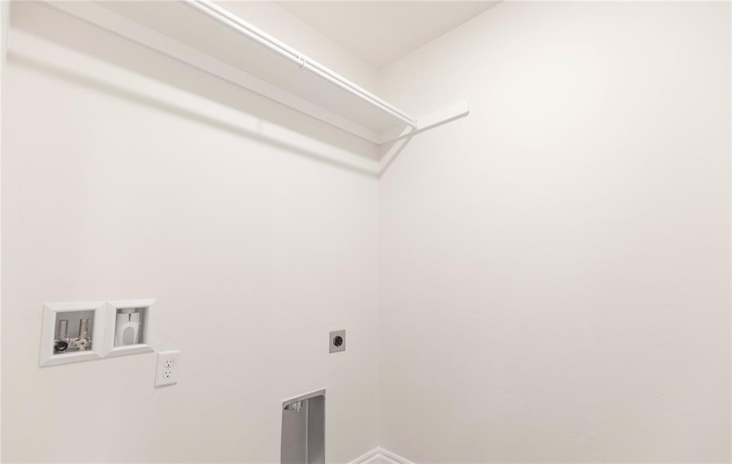 9228 Nw 86th Street Property Photo 17