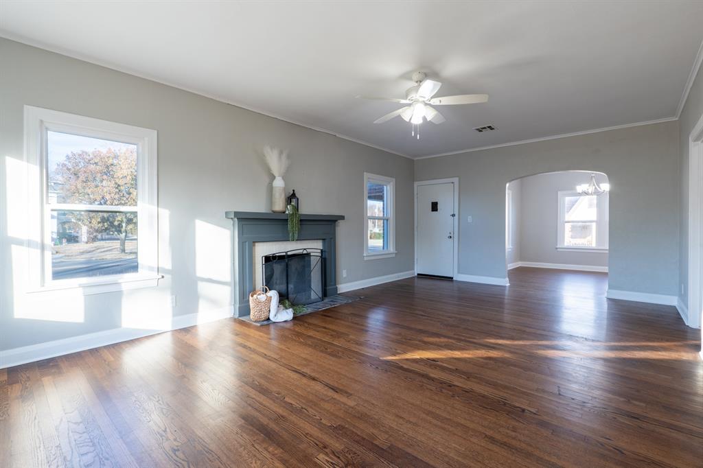 2021 N Broadway Avenue Property Photo 17