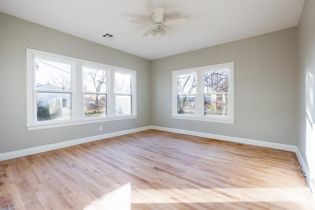 2021 N Broadway Avenue Property Photo 26