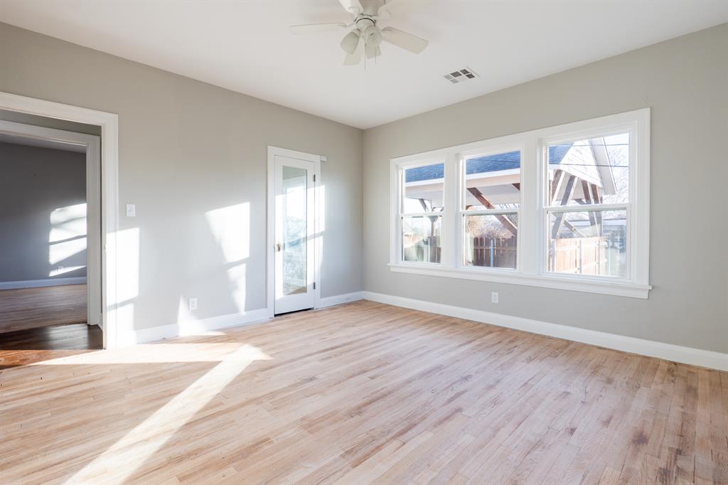 2021 N Broadway Avenue Property Photo 27